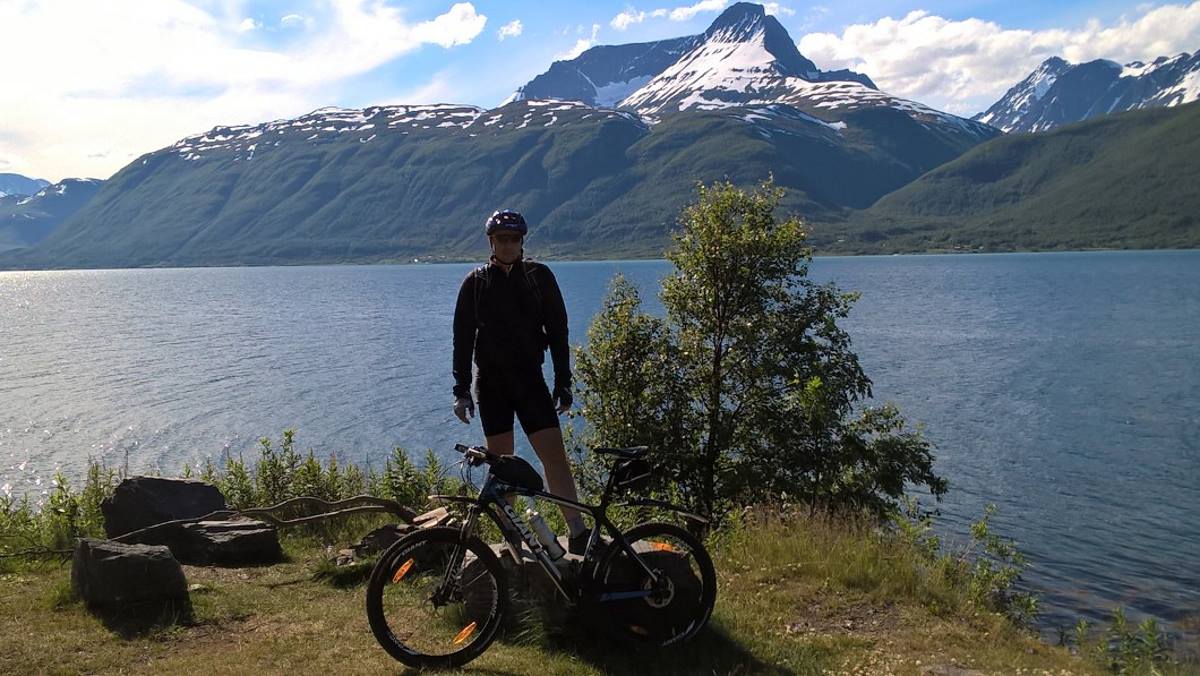 Cycling to the Arctic Circle